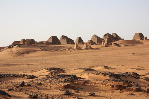 mystery_of_the_nubian_pyramids_meroe_cemetery